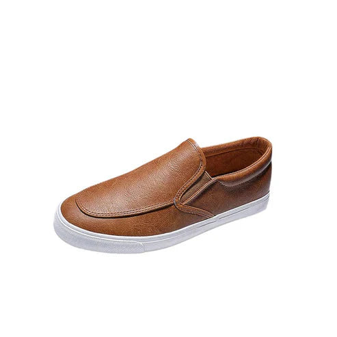 Tênis Masculino Slip On em Couro Piannaro PN285 nas cores preto, branco e caramelo.