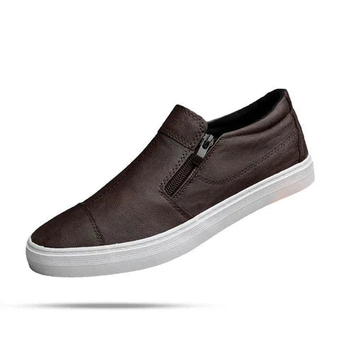 Tênis Masculino Slip On Piannaro PN329 em couro premium com design moderno.
